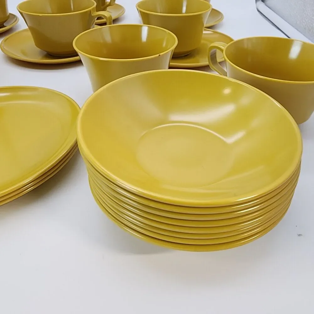 Vintage Melamine Coffee Cups Bowls Plates Harvest Yellow 24 Ct Allied Chemical